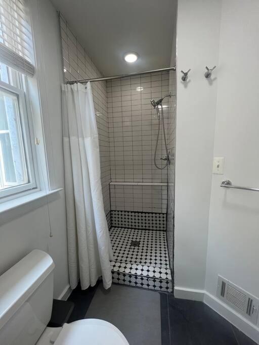 וושינגטון 3-Bedroom House With Cute Patio Explore Dc On Foot מראה חיצוני תמונה