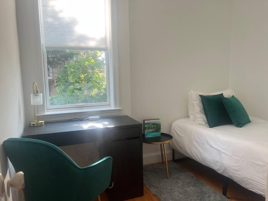 וושינגטון 3-Bedroom House With Cute Patio Explore Dc On Foot מראה חיצוני תמונה